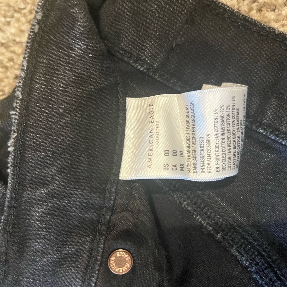 American Eagle Outfitters Black Jean Shorts - Picture 4 of 4